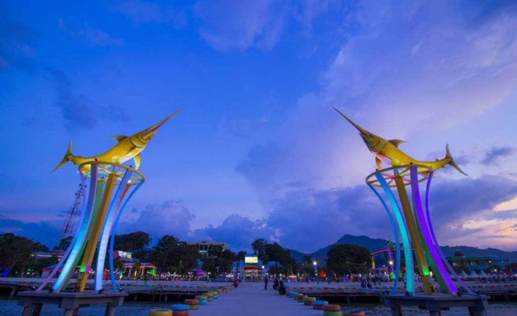 Taman Siring Laut