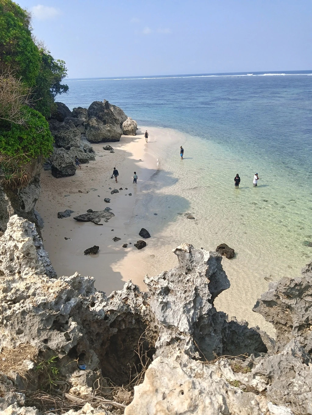 Bota pantai Geger  by YC9AGL