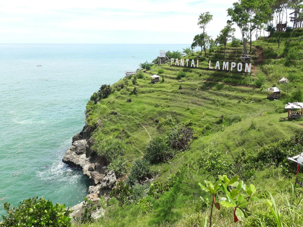 Pantai Lampon